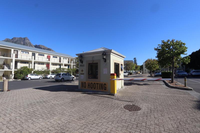 To Let 1 Bedroom Property for Rent in Rondebosch Western Cape